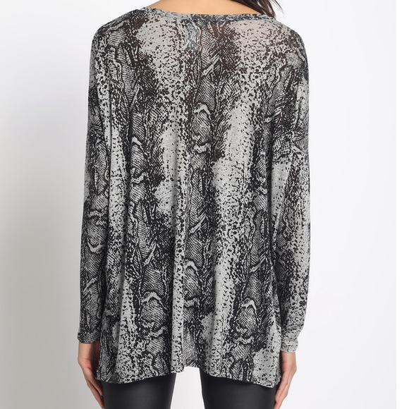 Black & Grey Snakeskin Print LongSleeve Top - Picture 6 of 6